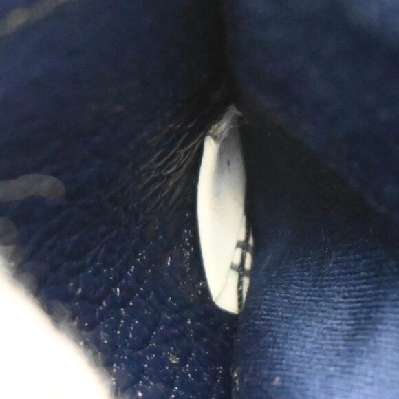 Miu Miu Navy Denim Matelasse Shoulder Bag 31/D RP0415 184713 - Picture 4 of 10